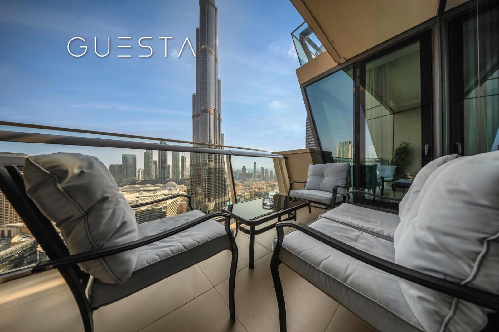 Appartamento Burj Vista By Emaar - Burj Khalifa & Fountain Views, Downtown Dubai Esterno foto